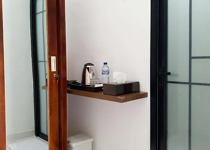 Gyana House 3*